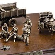 Диорама «Советская полевая кухня. Зима 1943 г.» из бронзы и ясеня, 1:35 — красивый подарок — фотография 4