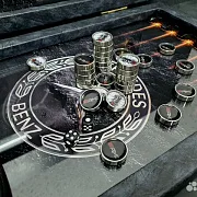 На память: Нарды под стеклом «Mercedes AMG» — фотография 7