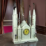 Часы «Мечеть» из мрамора в кожаном чемодане — оригинальный подарок — фотография 1