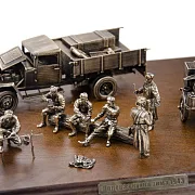 Диорама «Советская полевая кухня. Зима 1943 г.» из бронзы и ясеня, 1:35 — красивый подарок — фотография 3