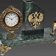Ручная работа: Часы «Элина» с гербом РФ и подставкой — фотография 2